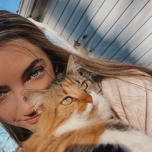 Meet your Posher, Karlee